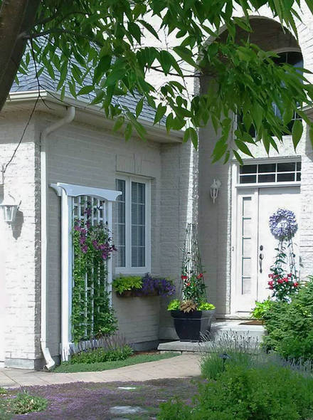 Custom woodwork project: a trellis.